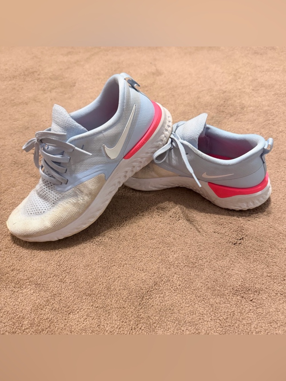 Nike Women's Odyssey React Flyknit 2 Running Shoes Baby Blue Pink Size 7